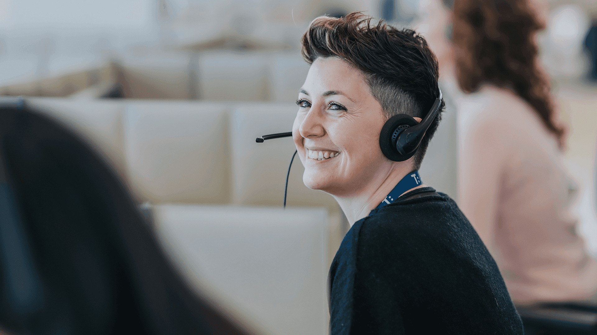 contact center woman with headset