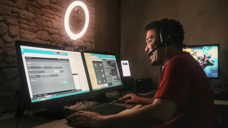 Men using speech tools